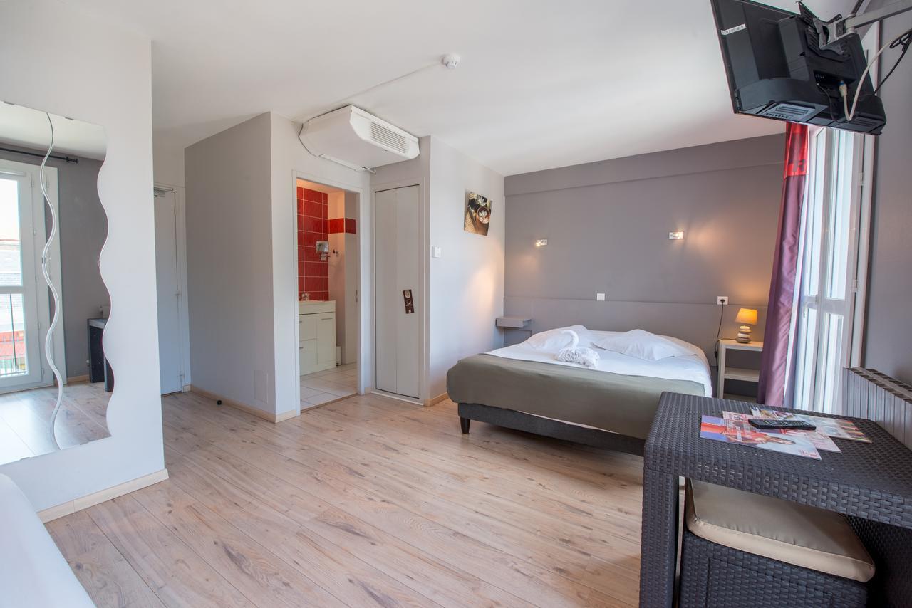 Hotel Du Lion D'Or Marmande Kültér fotó